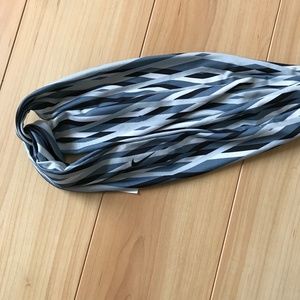 Nike l Studio twist headband wrap